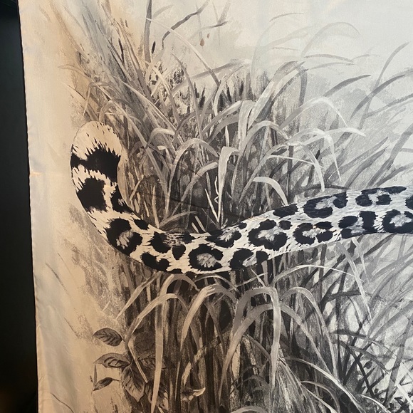 Hermes Limited Edition Retired Panthera Pardus Silk 140cm 55” Scarf Shawl Dallet - Picture 2 of 15